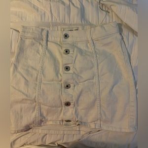 Abercrombie kids white skirt with buttons